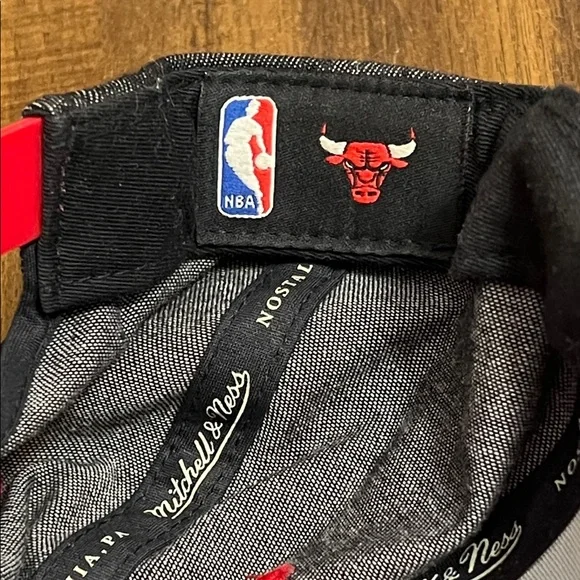 Mitchell & Ness Chicago Bulls Tie Dye Brim Embroidered SnapBack Hat - Picture 14 of 14